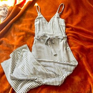 Sleeveless jumper. /M